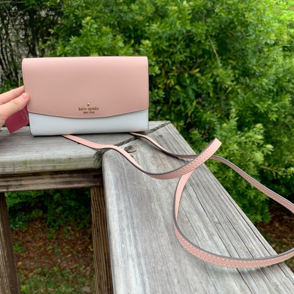kate spade Handbags - NWT kate spade laurel way winni crossbody bag